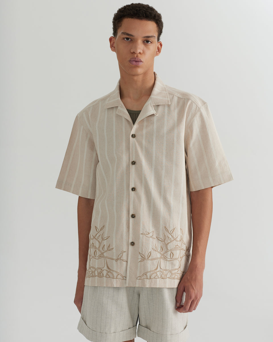 Camisa Manga Curta Bordada