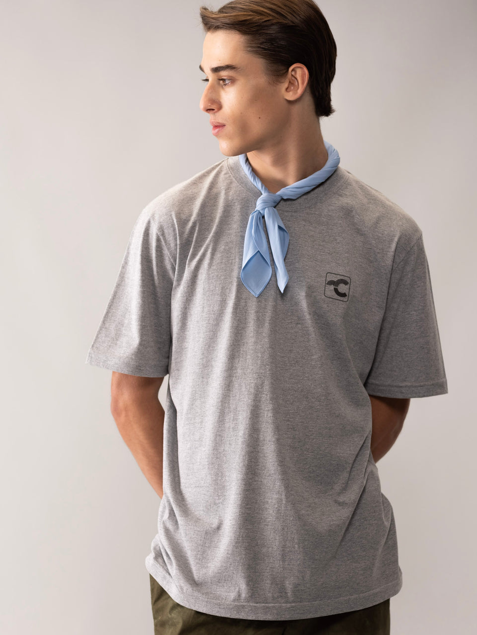 Camiseta Cinza Logo